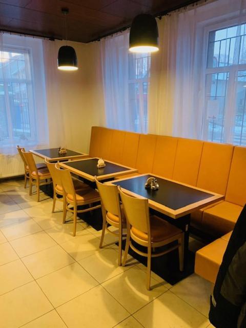 Pivovar Maly Janek - Restaurace, Penzion A Stany Jince Εξωτερικό φωτογραφία